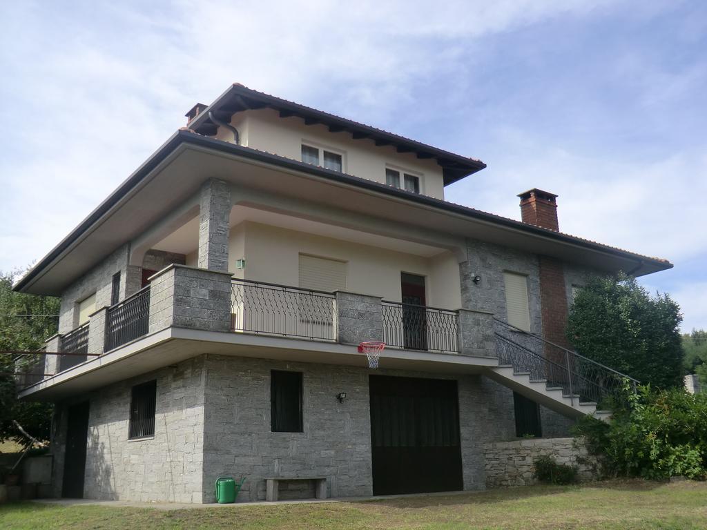 Apartmán Casale Cadeloro Nebbiuno Exteriér fotografie